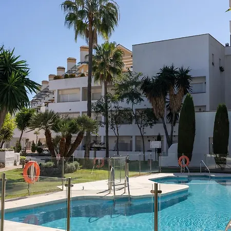 Jardines 38 Beautiful Luxury Family Apartment Marbella